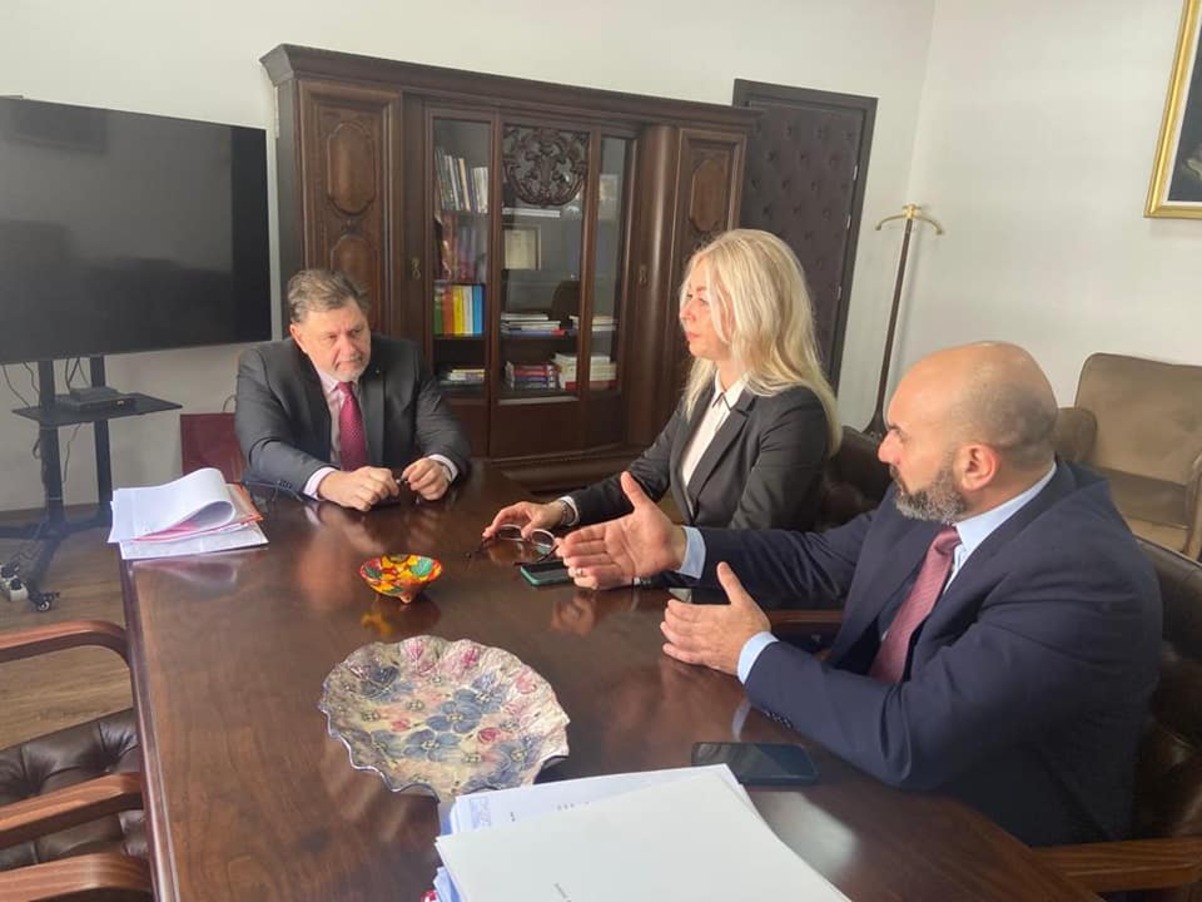 Ce vrea să schimbe ministrul Alexandru Rafila în viața personalului medical. S-a așezat cu sindicatele la masă