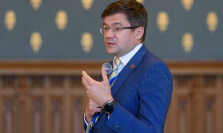 Fostul ministru al Mediului, Costel Alexe, trimis în judecată de DNA pentru luare de mită şi instigare la delapidare