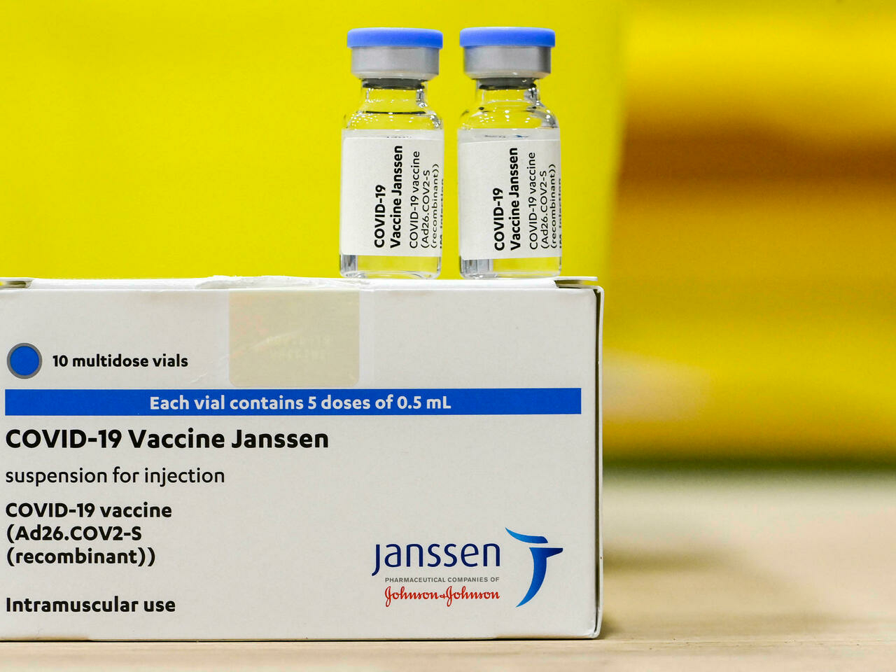 Vaccinul anti-Covid Johnson & Johnson provoacă tromboze grave. FDA cere oprirea utilizării