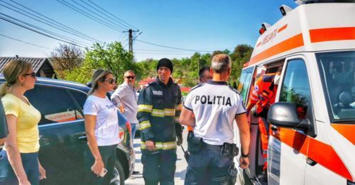 Polițistele care s-au oprit din plimbare ca să salveze victimele accidentului de lângă Iași. Li se spune acum „îngeri păzitori”