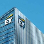 100 de milioane dolari va plăti firma Ernst & Young, găsită vinovată de fraudarea examenelor de contabilitate ale auditorilor