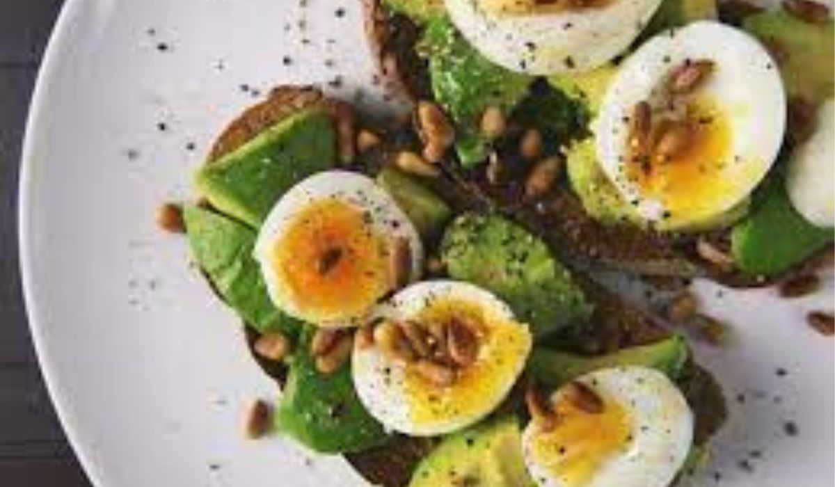 Riscul bolilor cardiovasculare și AVC poate fi redus consumând ouă