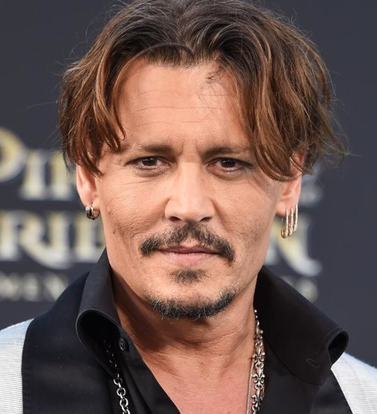 O masă la restaurant a lui Johhny Depp a costat cât un chioșc cu tot cu hotdogi, pentru șase luni