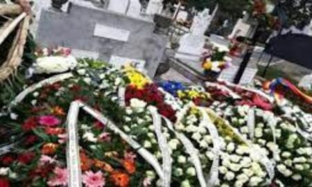 La înmormântare, cu doar 8 coroane! Măsura a fost impusă într-un oraș din România
