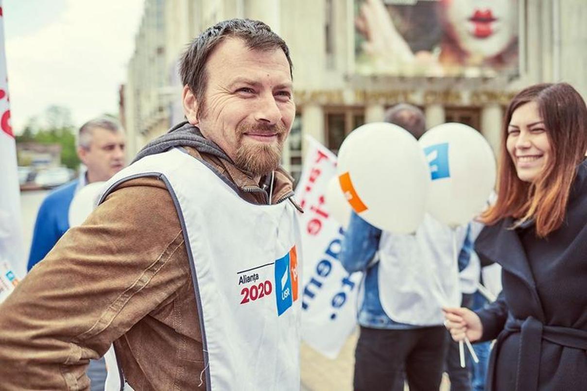 Acuzaţii grave în USR. În preajma Congresului au început execuţiile. Vicepreședinte USR, exclus pentru că l-a criticat pe Drulă