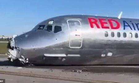 Peste o sută de oameni în panică, trei răniți grav. Un avion dominican a luat foc, după o aterizare forțată la Miami