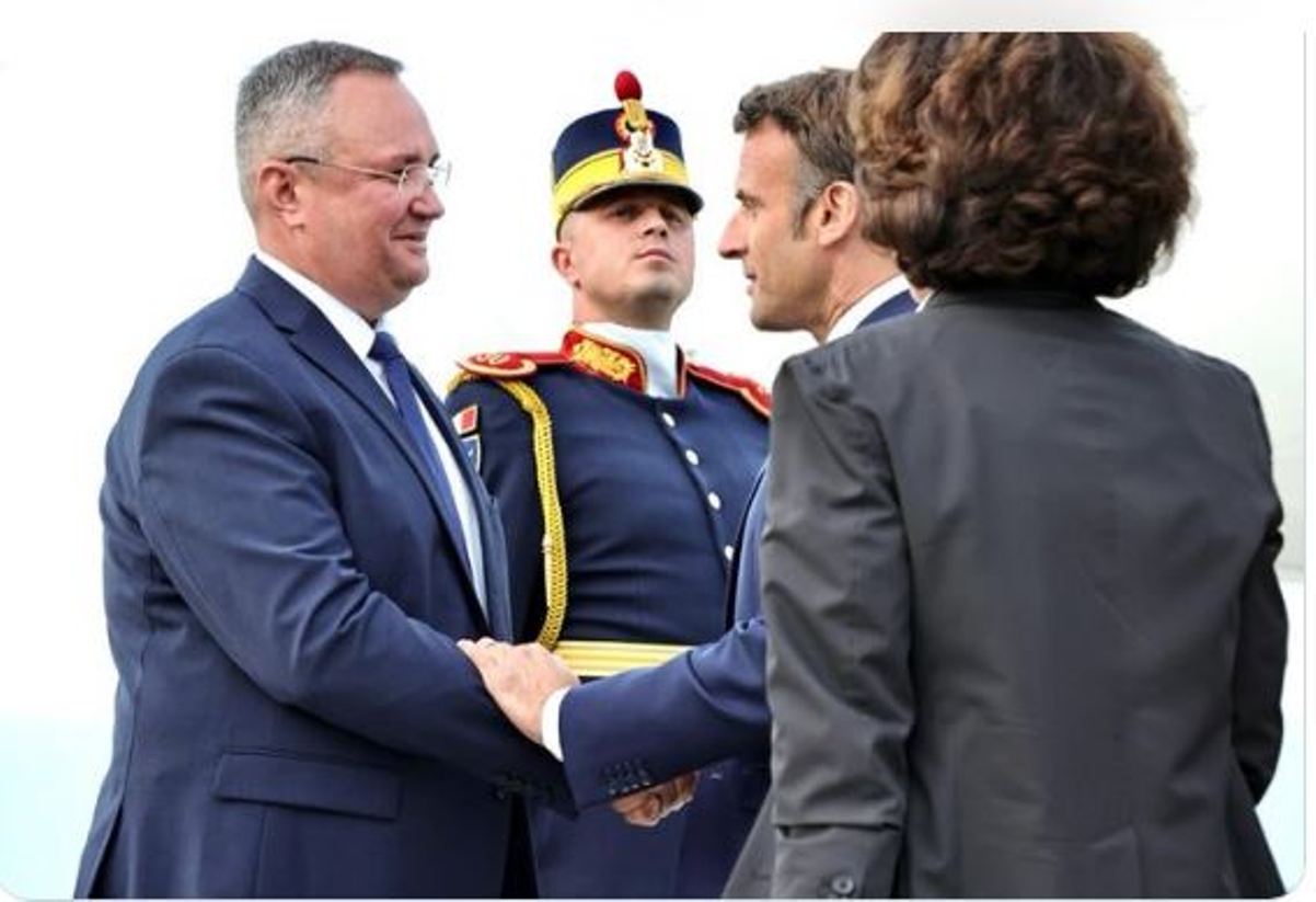 Mesajul lui Nicolae Ciucă către Emmanuel Macron. Are legătură cu armata și războiul