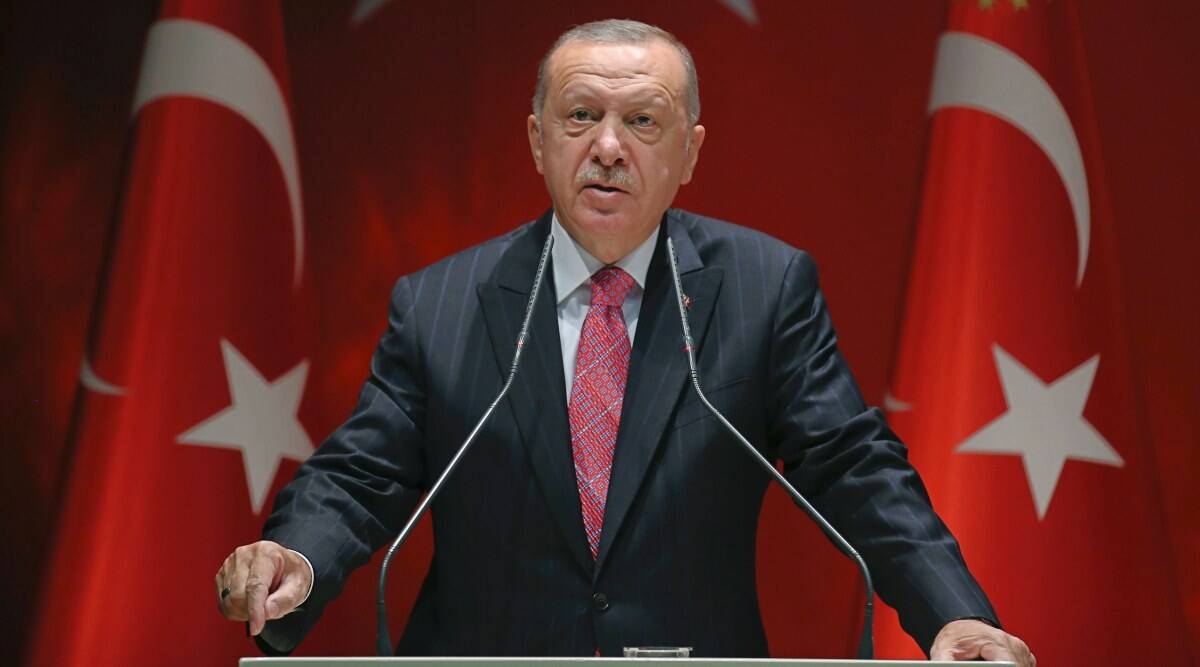 Turcia amenință Grecia. Președintele Erdogan: „S-ar putea să venim brusc într-o noapte”