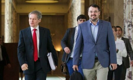Cristian Ghinea: L-am rugat încă din 2016 să nu rupă partidul. Plecarea lui Dacian Cioloş din USR a fost o greşeală catastrofală