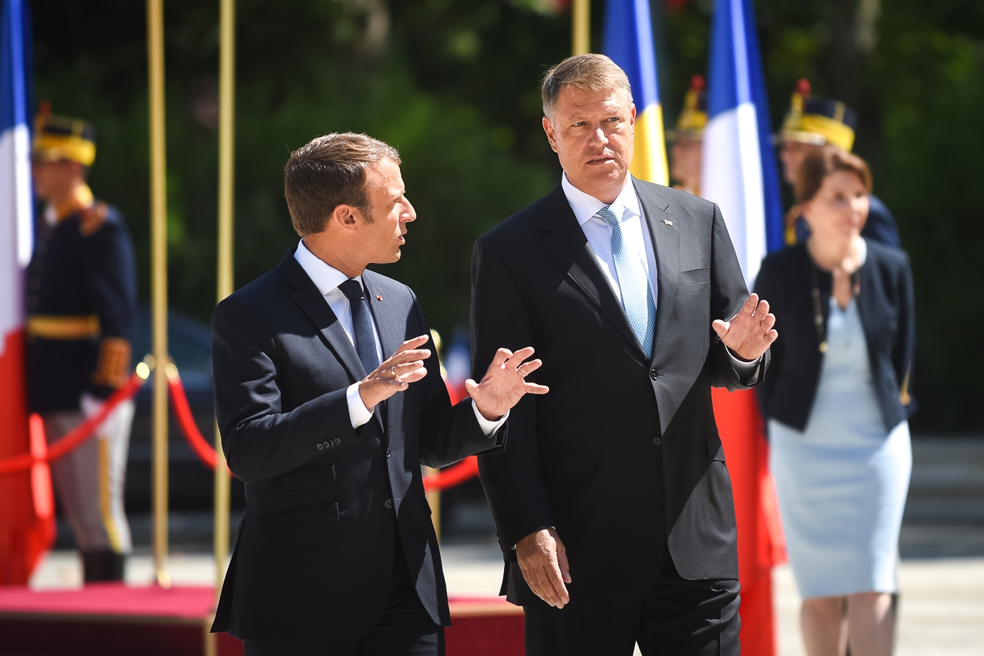 Emmanuel Macron vine în România pe 15 iunie. Pe 14 iulie, militari români vor defila la Paris, pe Champs Elysées
