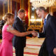 Președintele Iohannis a mers la Summitul NATO cu Carmen Iohannis, fără avion prezidențial. Cum s-a îmbracat prima doamnă