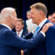 Klaus Iohannis: Am discutat cu Joe Biden despre creșterea prezenței militare americane în România