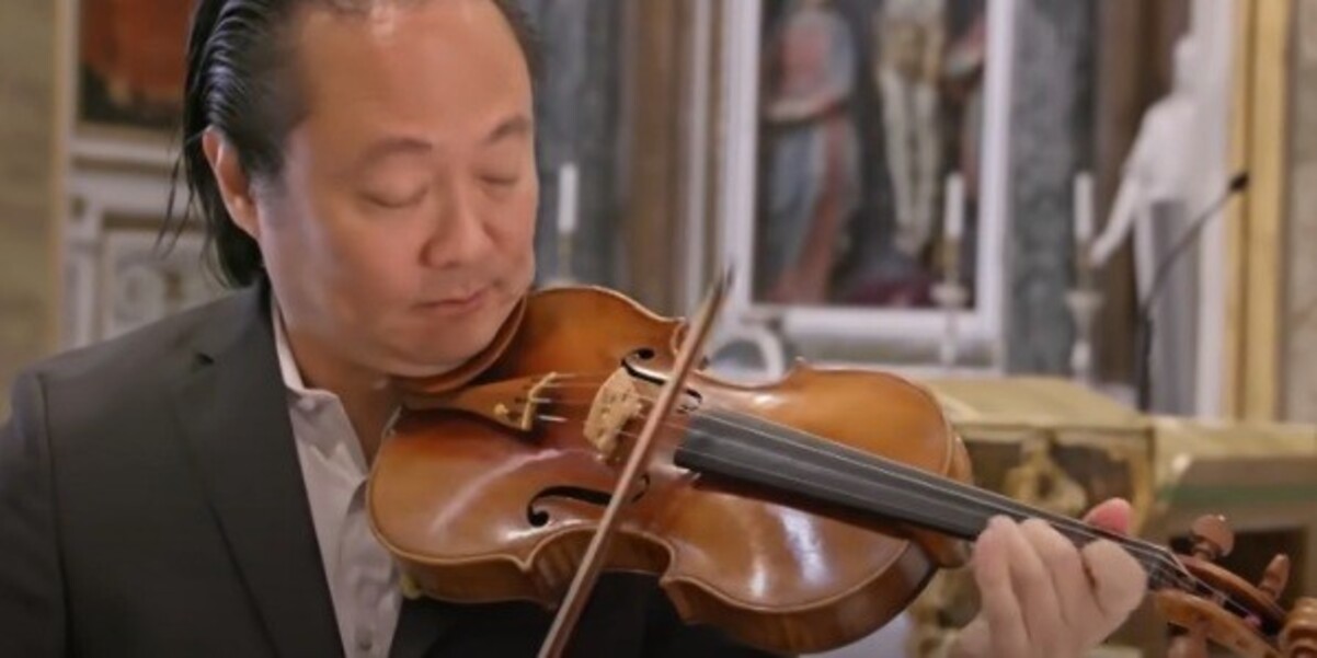 Vioara Stradivarius, la care a cântat profesorul lui Einstein, a fost vândută cu 15,3 milioane de dolari