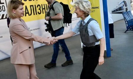 Ursula von der Leyen s-a întors la Kiev pentru o nouă întîlnire cu preşedintele ucrainean Volodimir Zelenski