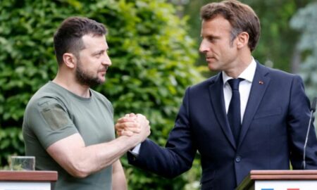 Macron nu exclude să se ducă în Rusia în cazul în care Putin face anumite ”gesturi”. Zelenski, se îndoieşte