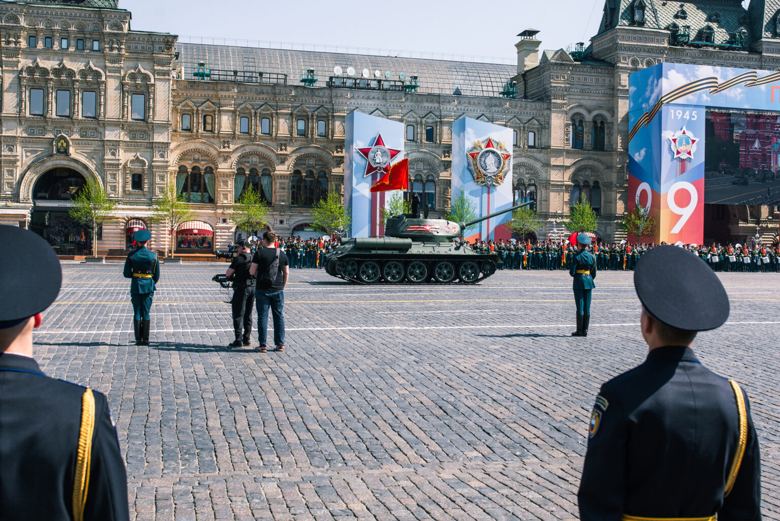 Ce s-a întâmplat cu cei care au stat în apropierea lui Putin la Ziua Victoriei, în 9 mai