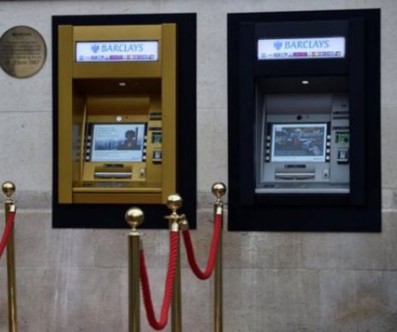 Dispar bancomatele și în România! Zeci de ATM-uri desființate sau nu funcționează