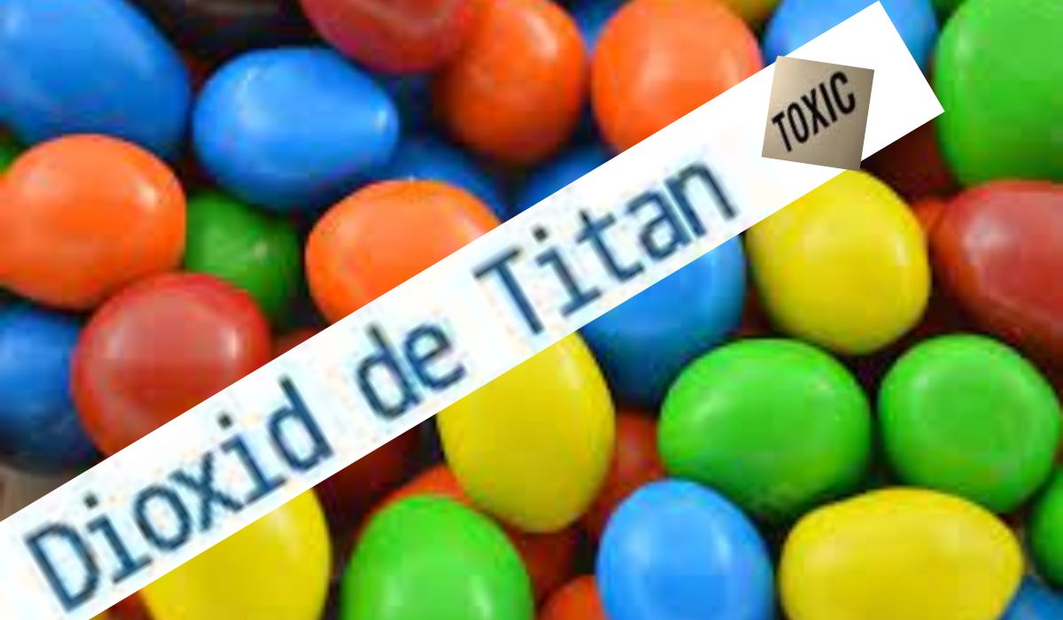 O cunoscută companie de bomboane colorate a fost dată în judecată pentru că nu declară efectele nocive ale colorantului 