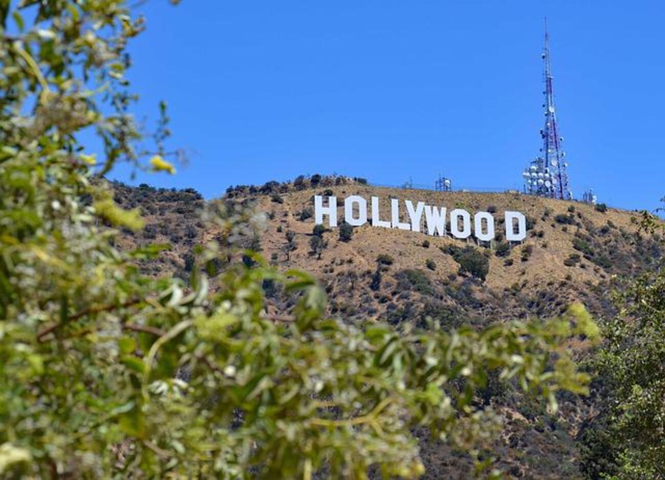 Reuters: Scenariștii de la Hollywood se răscoală. Care sunt revendicările lor