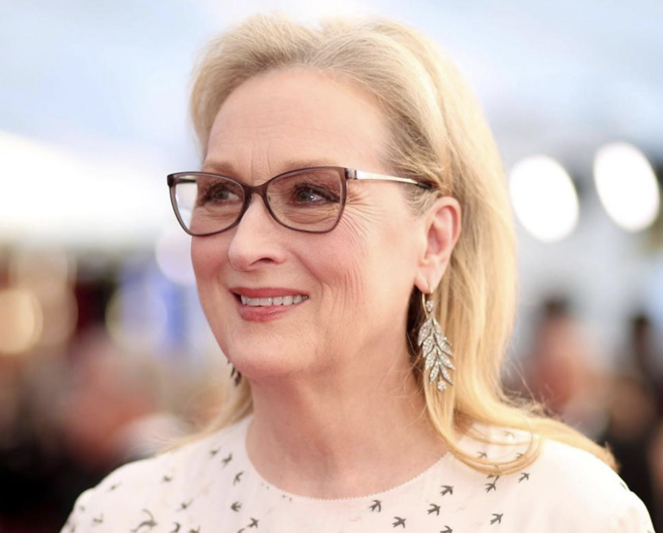 Meryl Streep are un gest bizar pe care îl repetă în toate filmele ei. Care este acesta. Video