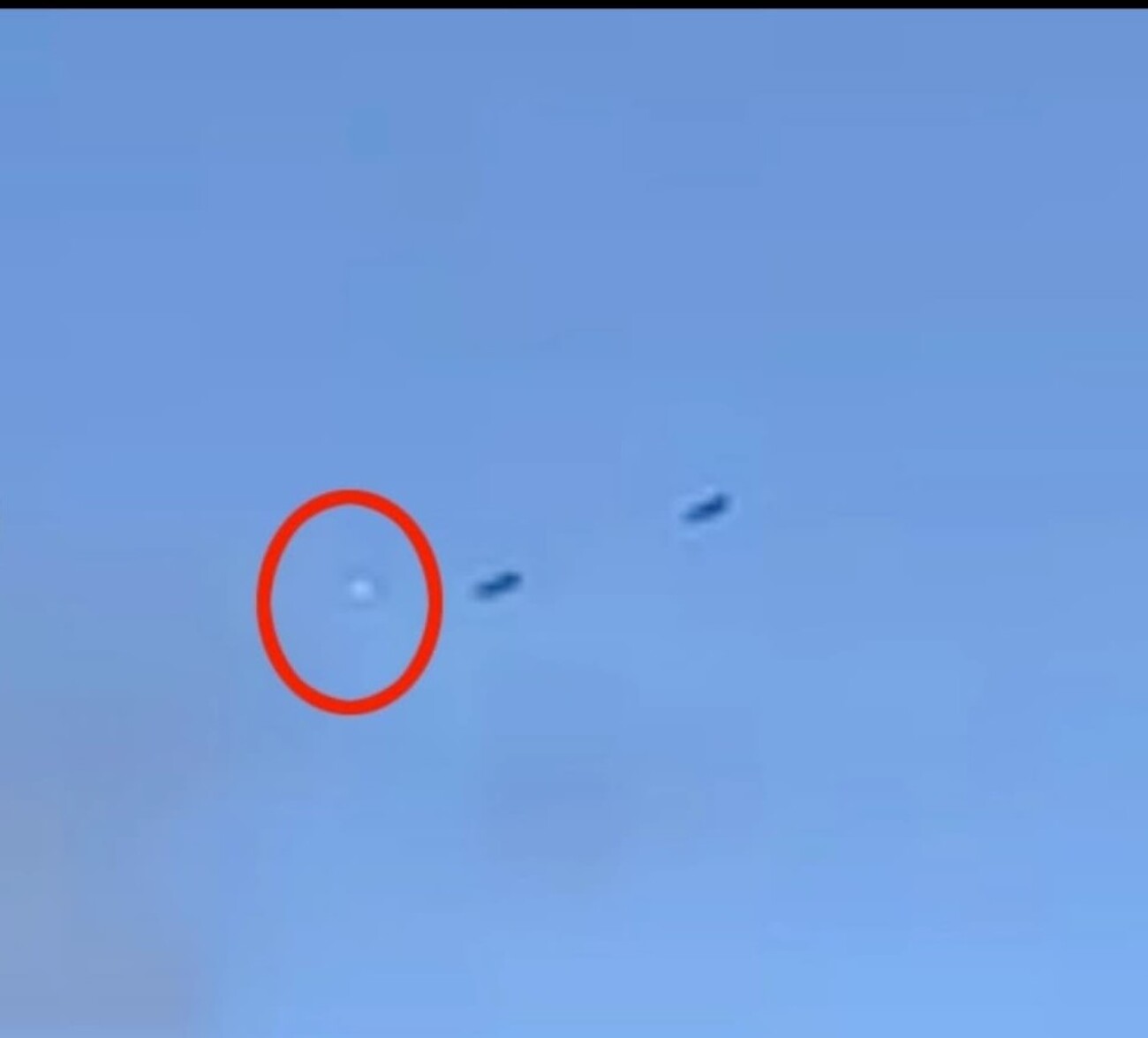 Duel inedit pe cer. Piloții Top Gun urmăresc un OZN. Ce se crede despre vizitatorii extratereștrii