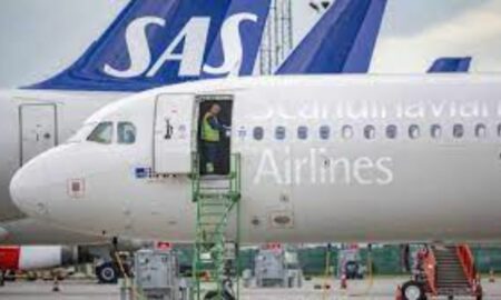 După o grevă de două săptămâni, sute de piloți Scandinavian Airlines și-au reluat activitatea