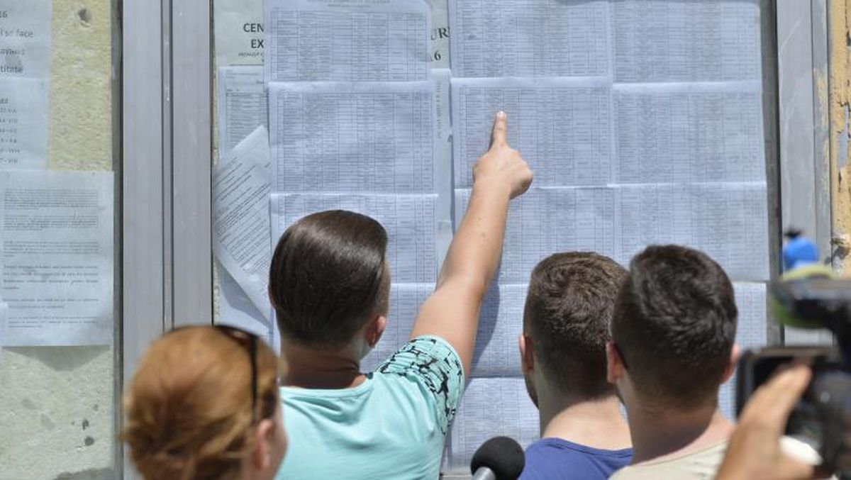 Elevii intervin și se pronunță cu privire la modificările din Legea Educației, prezentate de ministrul Sorin Cîmpeanu