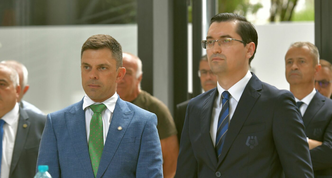 Implicat într-un nou scandal, ministrul Sporturilor, Eduard Novak se plânge în presa din Ungaria că nu e înţeles în România
