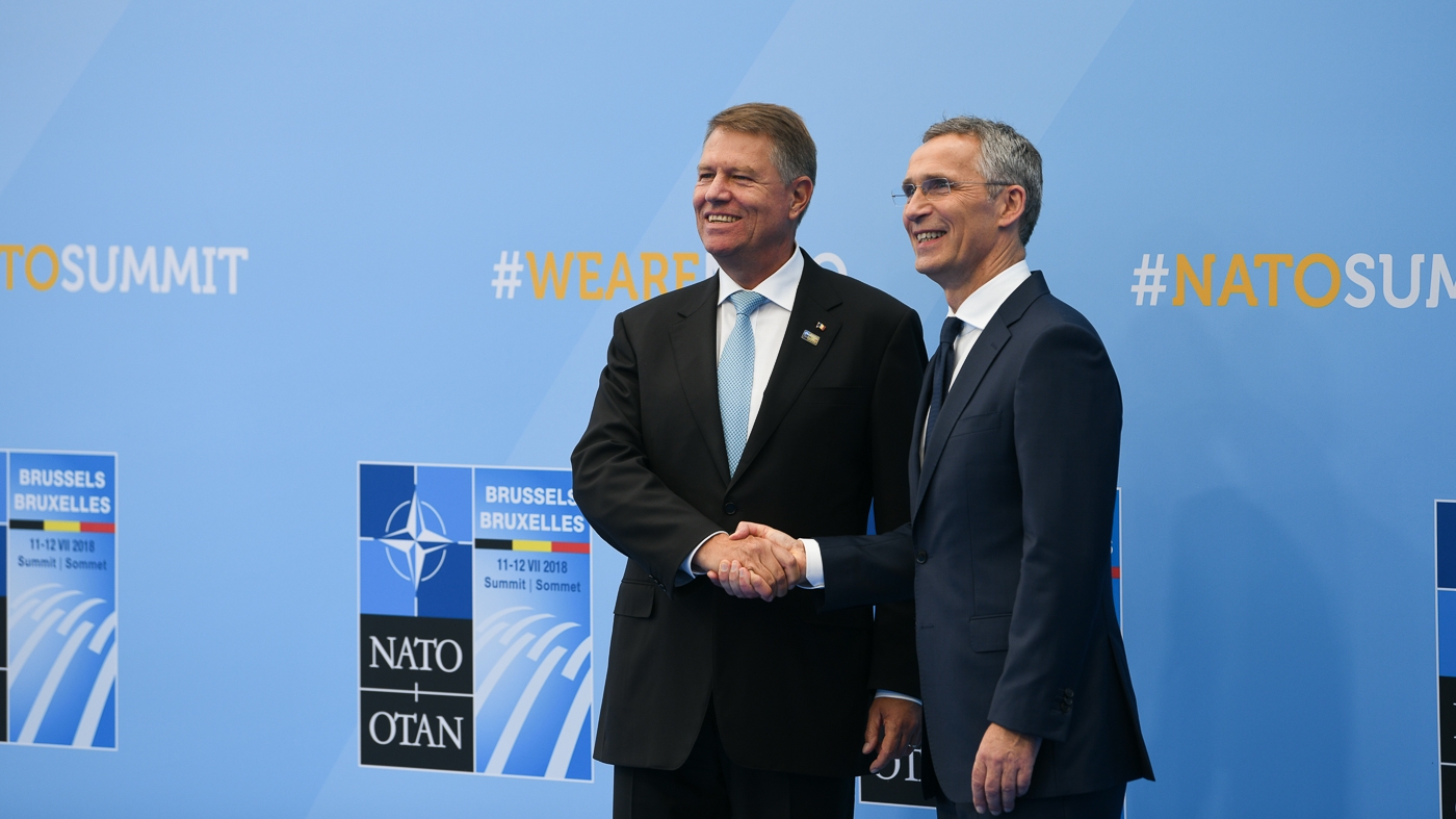 Lui Jens Stoltenberg i s-a prelungit mandatul. Reacția lui Klaus Iohannis la aflarea veștii