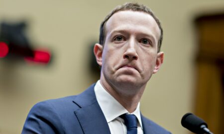 Marea Britanie se adună pe o singură rețea. Meta lui Zuckerberg e istorie