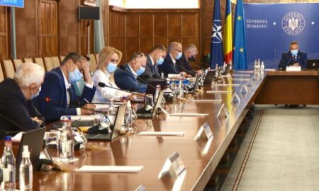 Cum au apărut miniştrii cabinetului Ciucă în şedinţa de Guvern