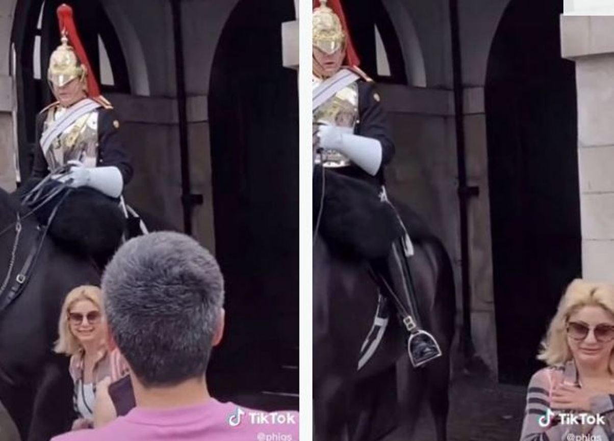 Incident la Curtea Reginei. Turistă dezamăgită după ce paznicul Reginei a țipat la ea pentru că a atins frâiele calului