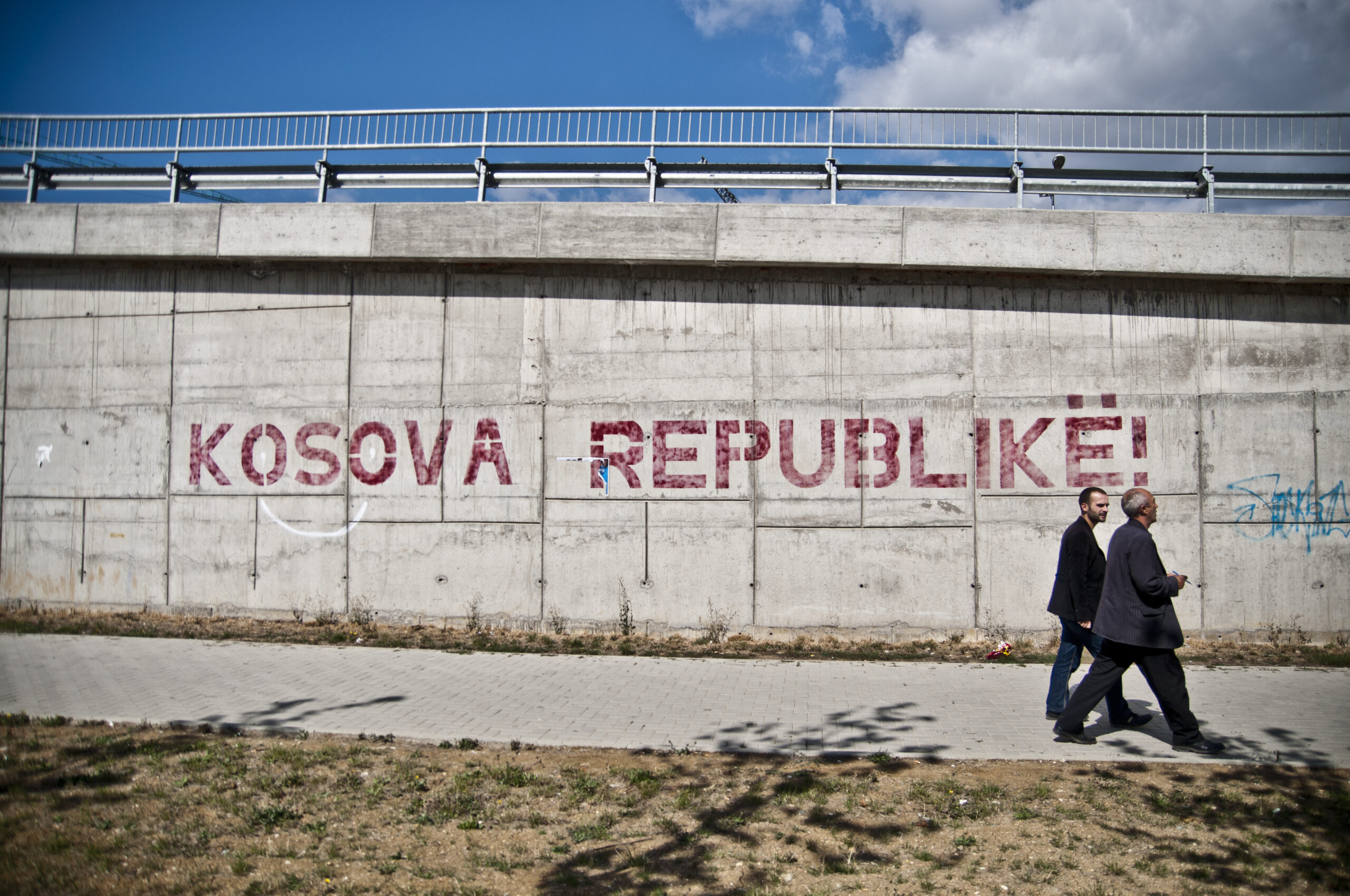 Un parlamentar sârb pregătește populația pentru un nou război în Balcani: „Poate izbucni oricând!”