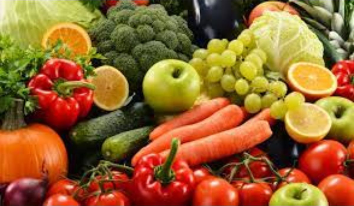 Cele mai bune 6 fructe și legume pe care să le cumperi vara! Alegeri nutritive și rentabile