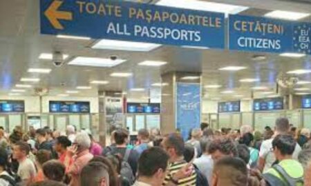 Imagine tulburătoare pe aeroportul Otopeni. Străinii se opresc și fac fotografii