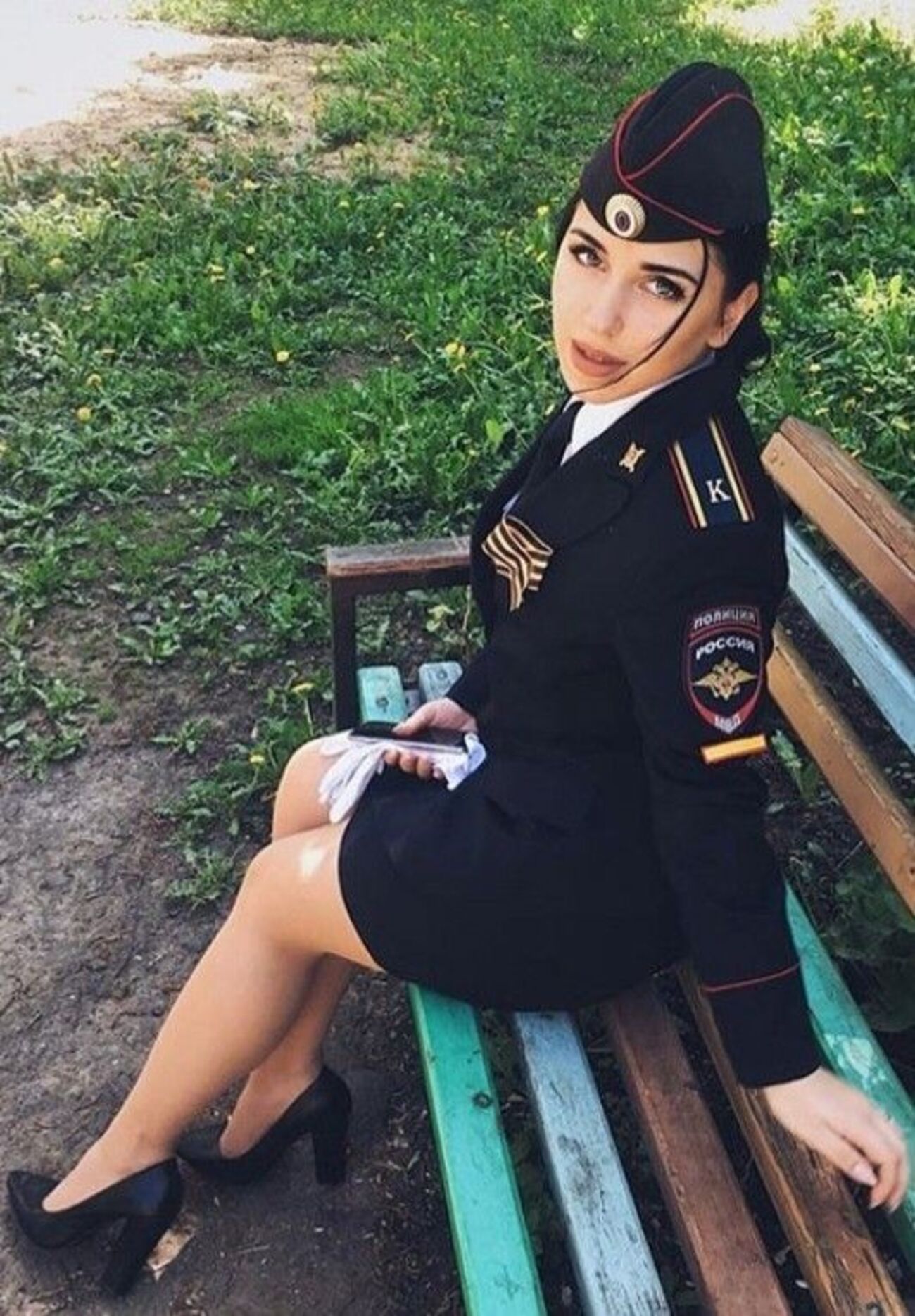 Rusia, subiectul ironiilor în online: Ultima propunere de uniforme pentru armata rusă seamănă izbitor cu alte costume din istorie