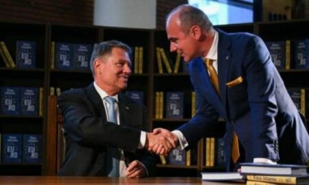 Când va demisiona Klaus Iohannis din funcţia de preşedinte al României. Ce spune liberalul Rareş Bogdan 