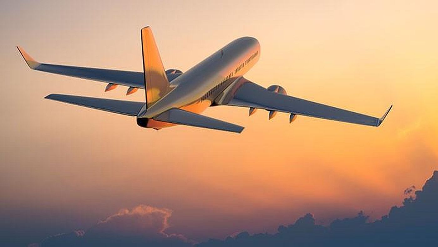 Un avion privat în care se afla fondatorul multimilionar al unui lanț german de fitness este dat dispărut