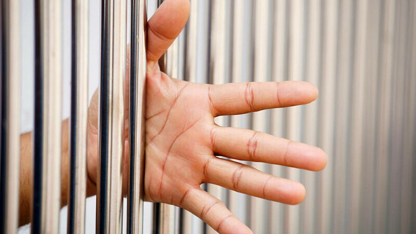 Un tânăr i-a lăsat cu gura căscată pe toți când au văzut cum a reușit acesta să fugă din arestul Poliției
