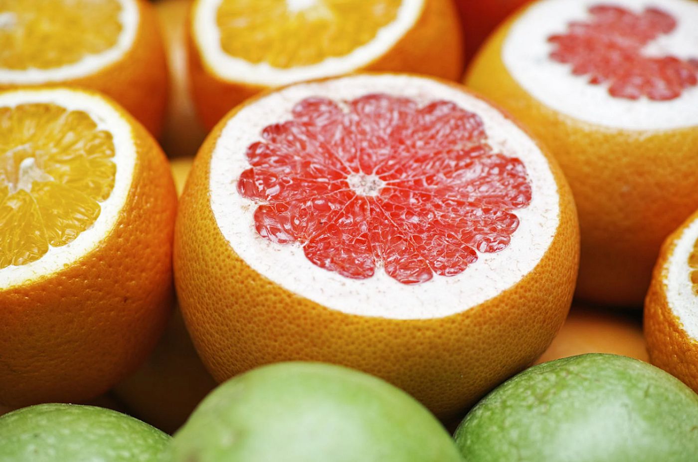 Când și de ce nu ai voie să bei suc de grefruit. Mare atenție, consecințele sunt grave!