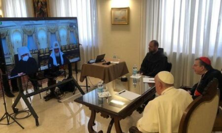 Papa Francisc pleacă în Kazahstan cu speranţa că va reuşi să aibă o discuţie cu Patriarhul Bisericii Ortodoxe Ruse