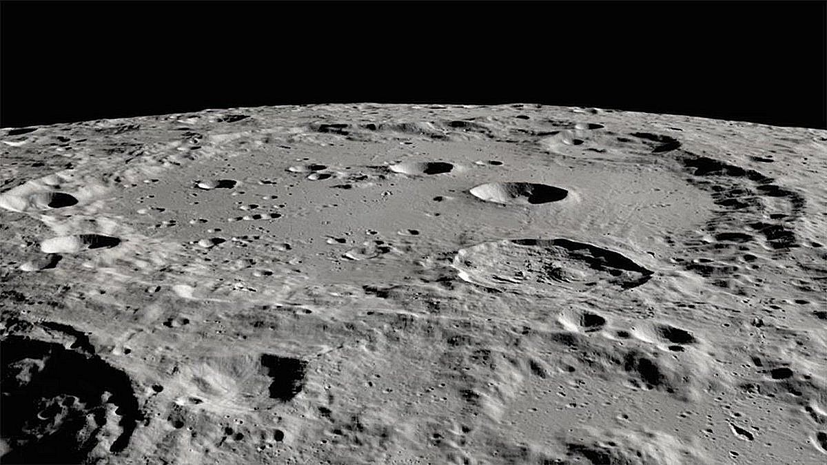 Peșterile de pe Lună ar putea deveni a doua casă pentru oameni