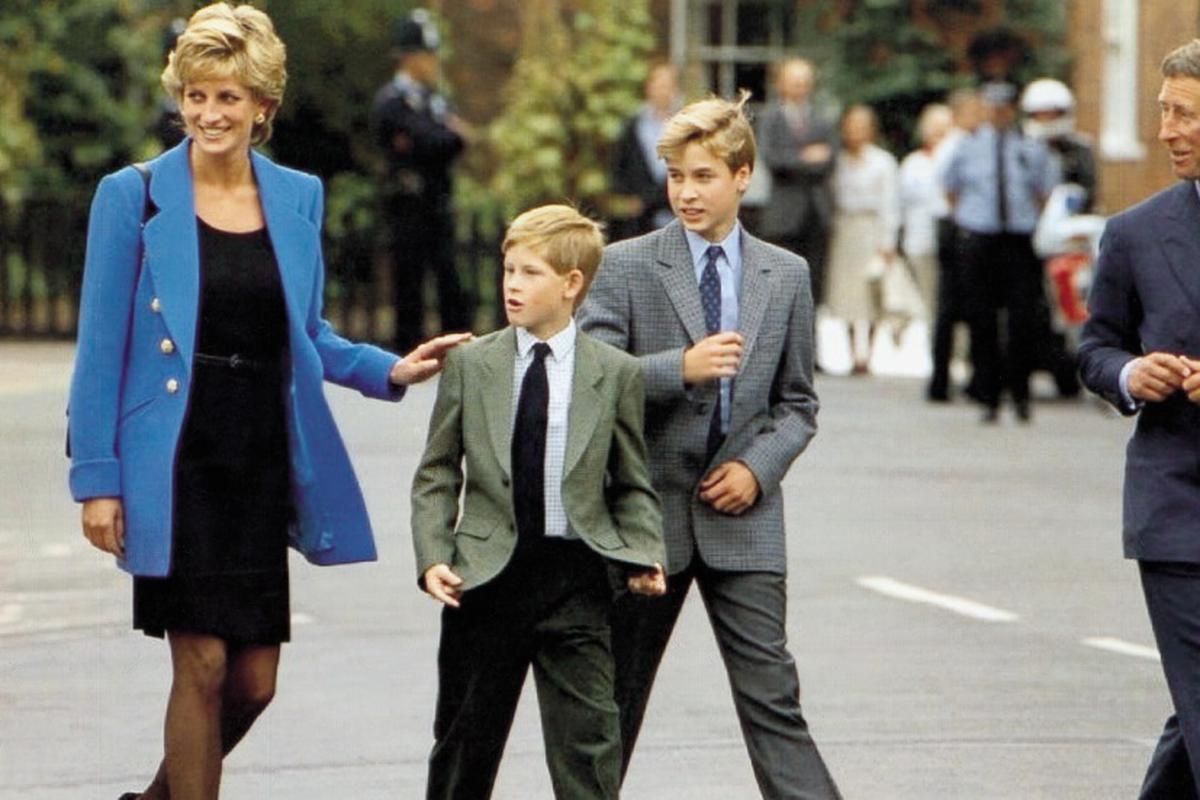 25 de ani fără Prinţesa Diana. William și Harry nu mai vor comemorări publice, își vor pomeni mama împreună cu propriile familii
