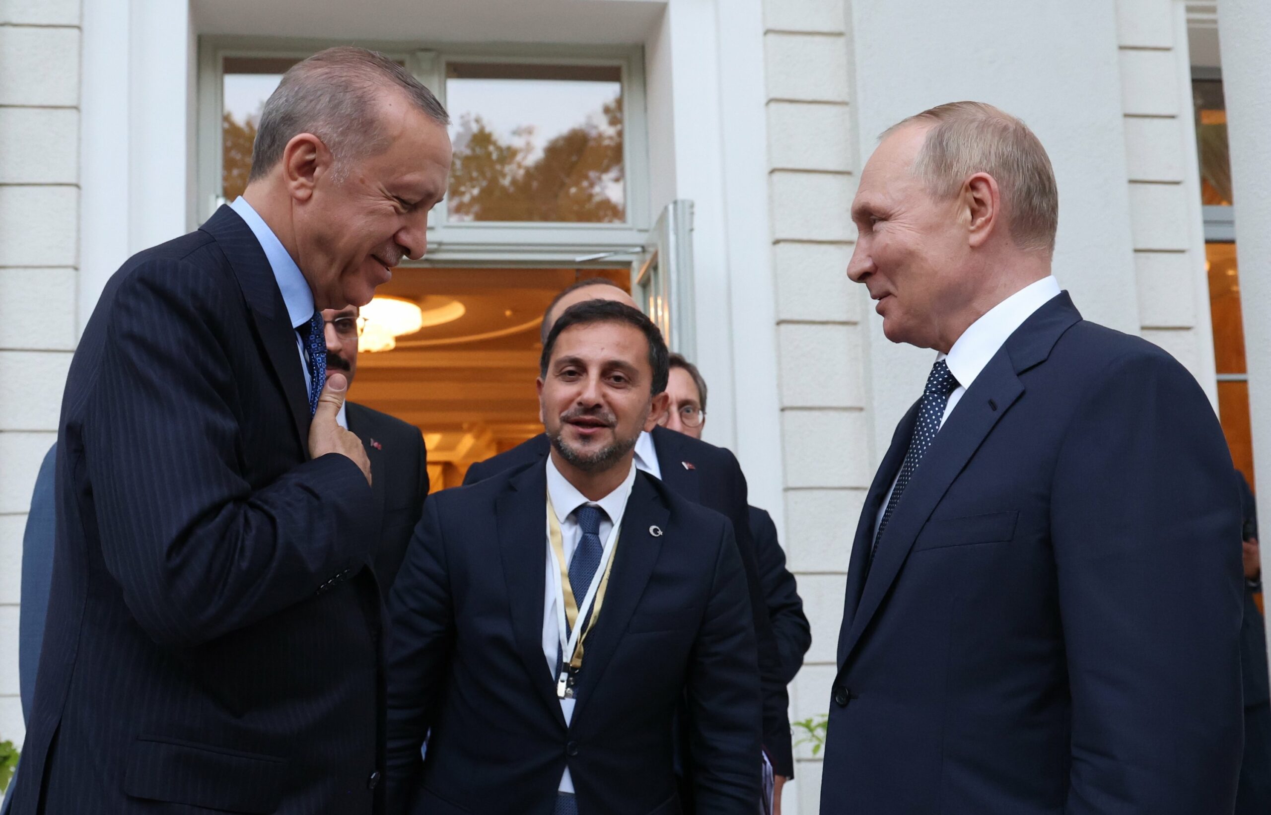 Erdogan dă asigurări că Putin se va întâlni cu Zelensky în Turcia. Cinci bănci turcești au adoptat sistemul rusesc de plăți