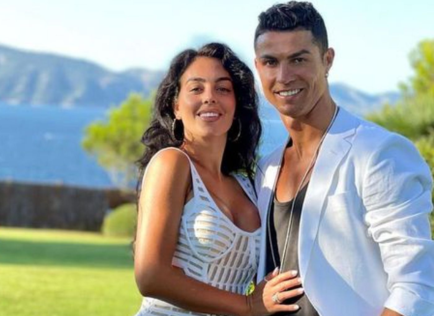 Iată cât de dulce e Bella Esmeralda, micuța lui Cristiano Ronaldo și a Georginei Rodriguez! „Mica mea mare binecuvântare”. Foto