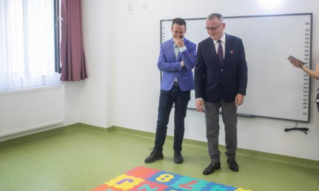 Ministrul Educației primit cu înjurături într-o grădiniță din sectorul 3. Primarul Negoiță a început să râdă