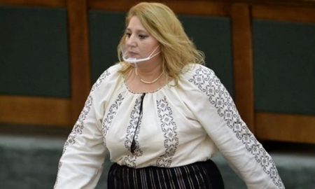 Senatoarea Diana Șoșoacă îi plânge de milă actualei soții a lui George Simion. „Nu o văd bine…”