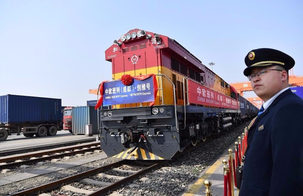 Primul tren pe ruta China-România a plecat cu succes din Wuhan. Să vedem când ajunge în Constanţa