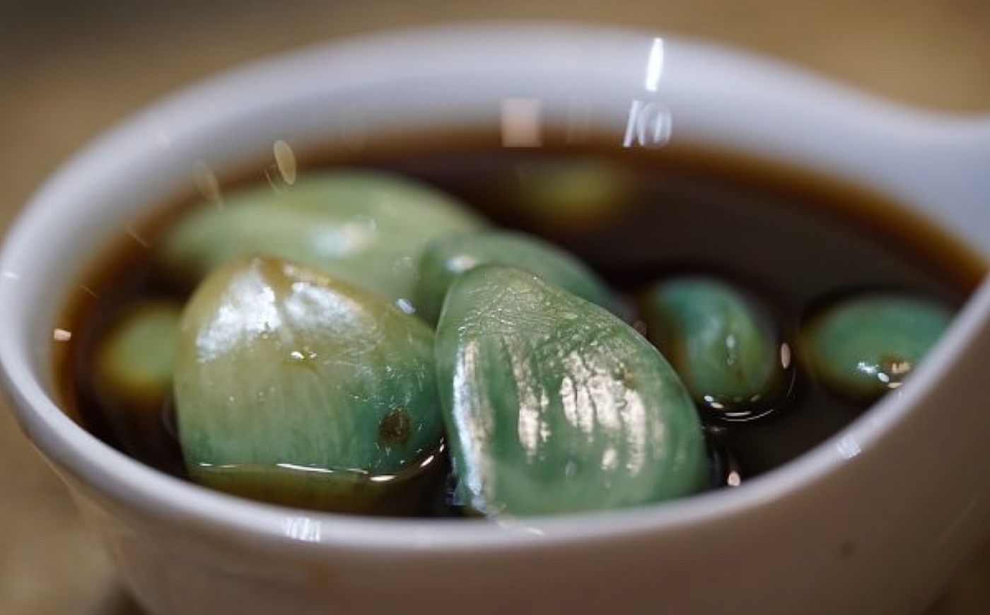 Rețetă chinezească. Încercați usturoiul murat „Laba”. Este cel mai bun afrodisiac vegetal
