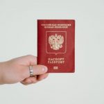 Modovenii cu cetățenie rusă, prinși în capcană. Consulatul Ambasadei Moldovei la Moscova a decis să fie deschis și în weekend